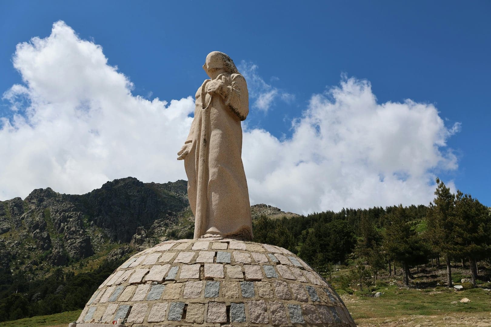 Enchanting France – Paris, Countryside & Riviera Tour